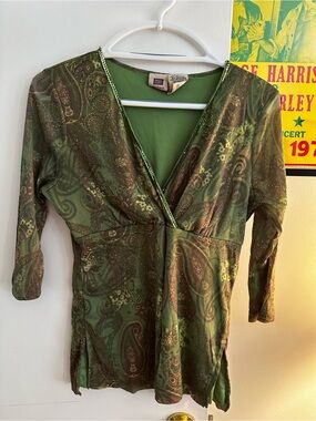 Faded Glory Green Paisley V-Neck Blouse